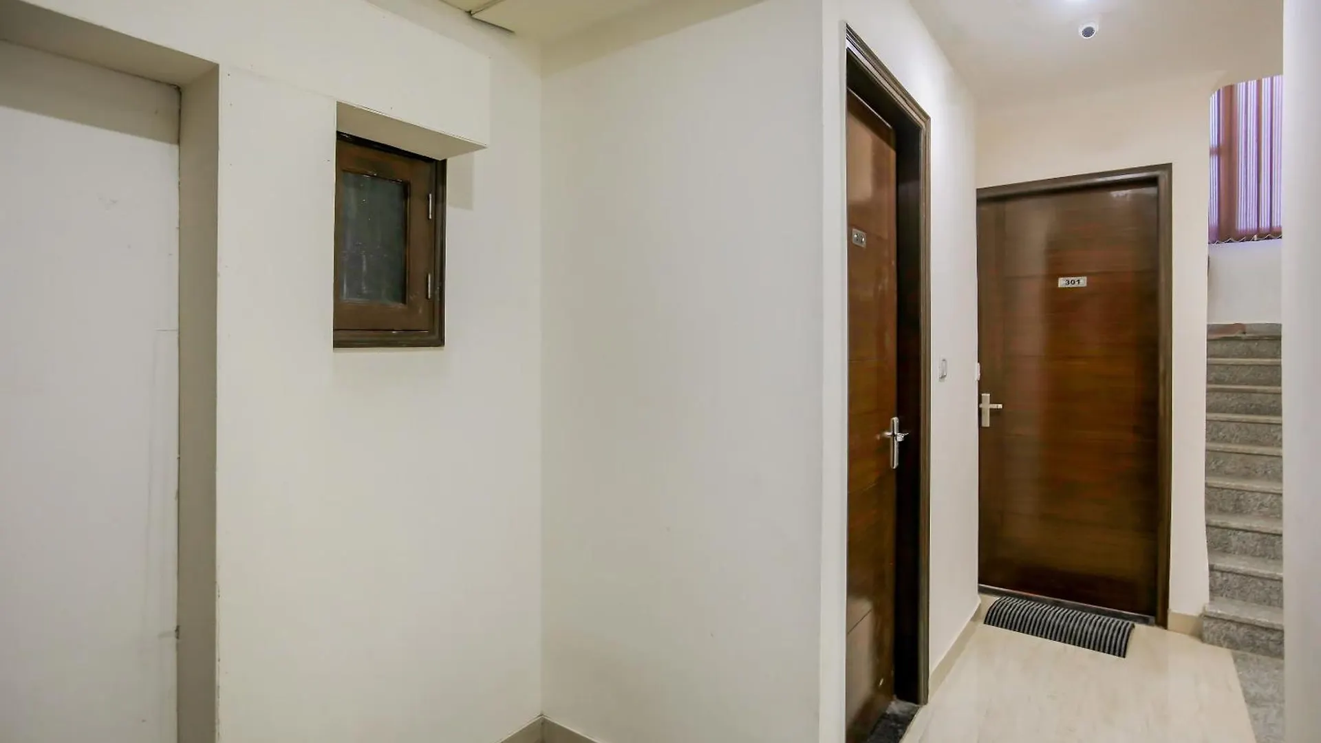 Hotel O Icon Near Delhi Airport New Delhi