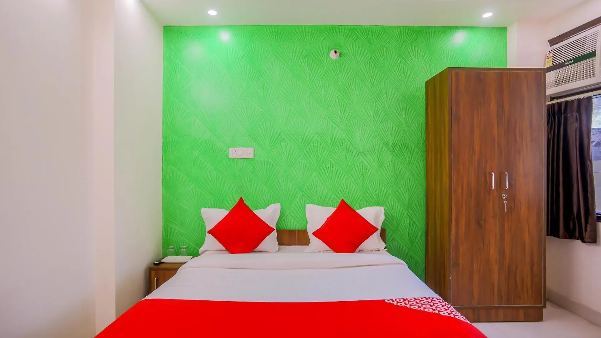 Hotel O Icon Near Delhi Airport New Delhi